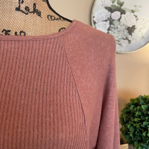 Hippie Rose Rose Dolman Sleeve Top - Picture 3 of 15